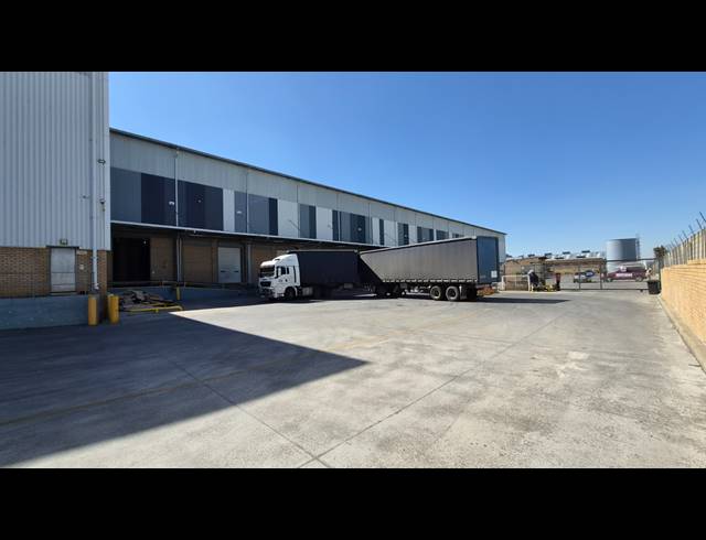 7,740M² WAREHOUSE TO LET IN ISANDO